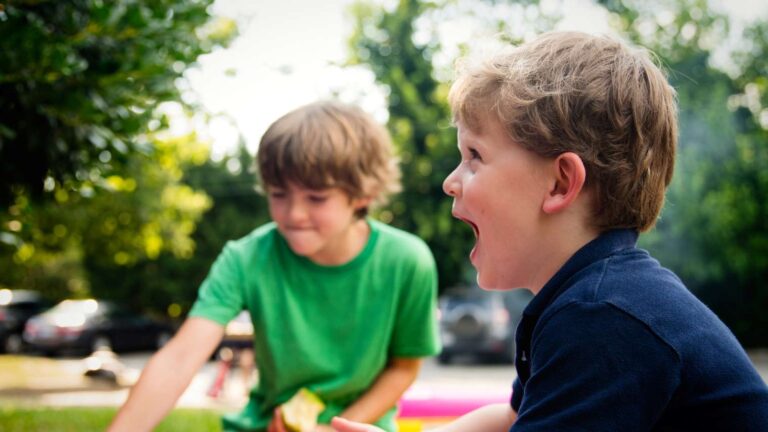 Niños en un campamento de verano